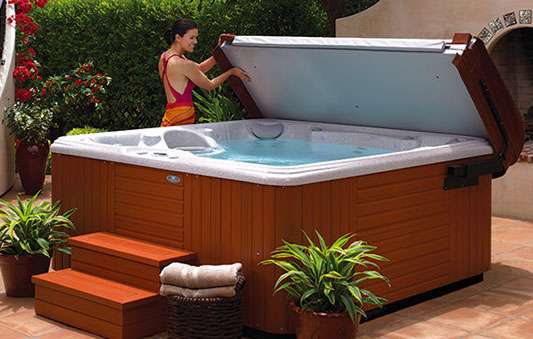 Your Guide to Choosing the Perfect Hot Tub